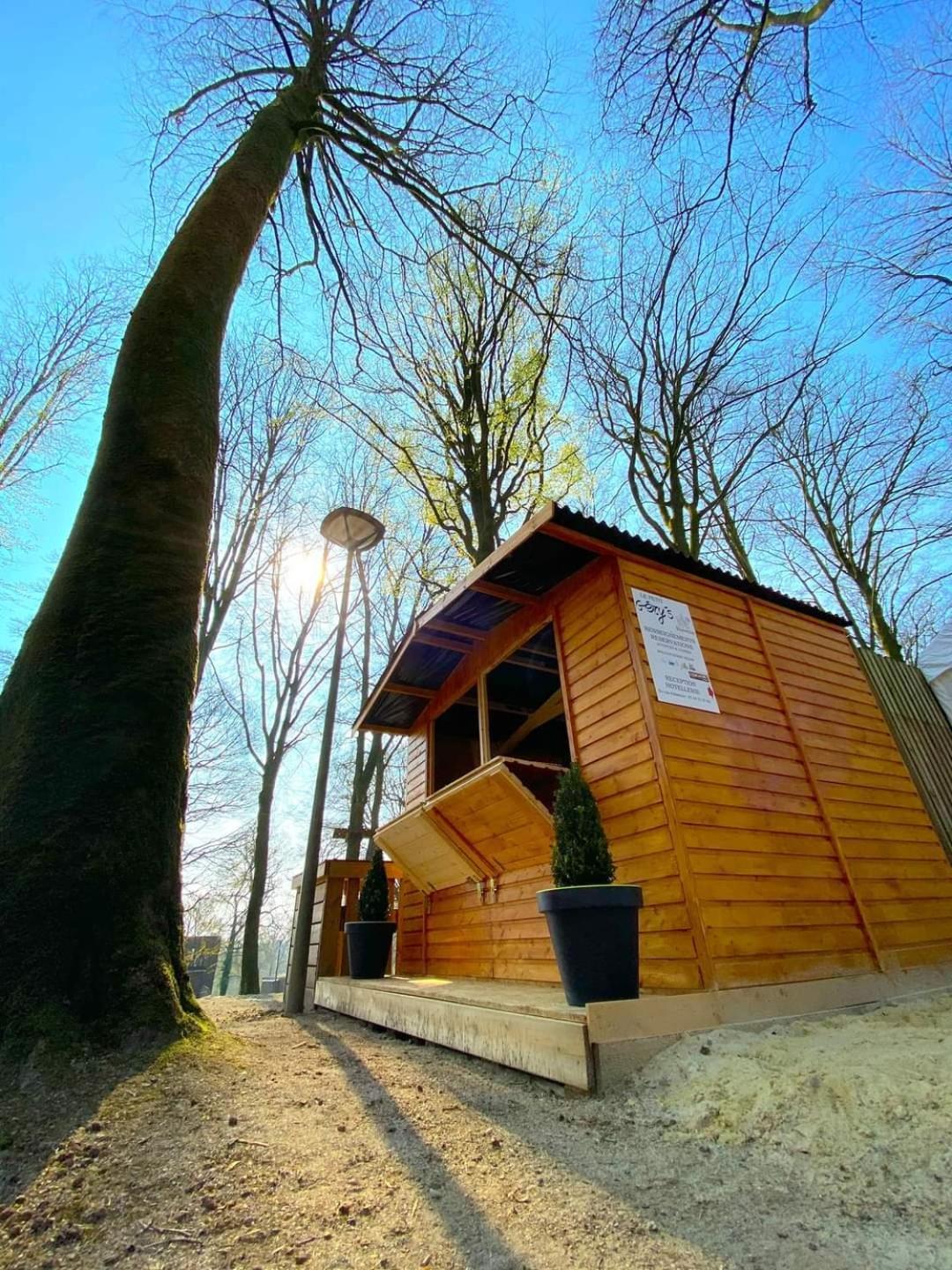 L'Etape En Foret Saint-Sever-Calvados Bagian luar foto